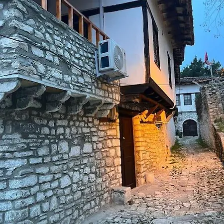 Gogu Apartmán Berat