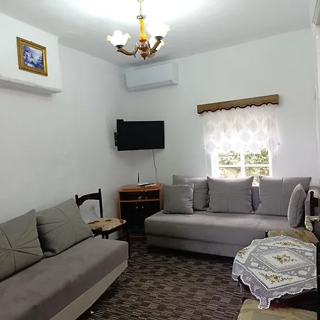 Gogu Apartment *